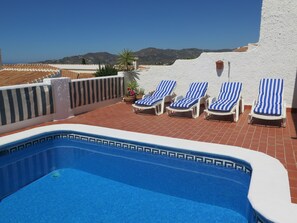 Outdoor pool - Casa with Private Pool, Sea Views, Mountain views and Peaceful Location (Nerja)