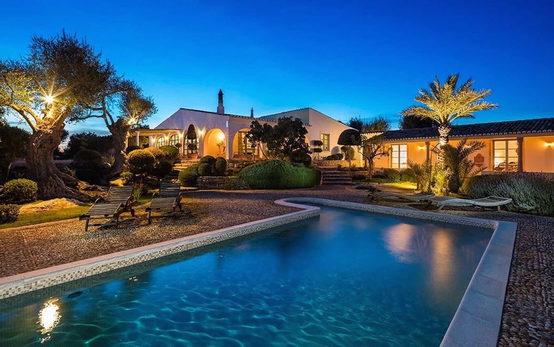 A touch of Provence in the Algarve - exclusive rustic villa on large property