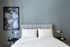 1 bedroom, desk, iron/ironing board, free WiFi - Acropolis Heart 1BD Apartment in Plaka (Athens)