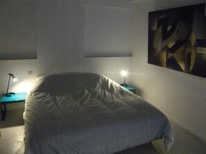 2 habitaciones, tabla de planchar con plancha y wifi gratis