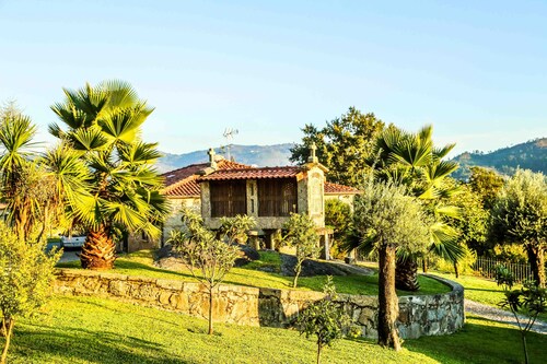 Farm for family holidays, large groups