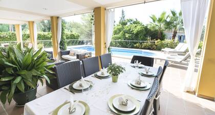 Hermosa y lujosa villa con piscina a 5 minutos de la playa de Puerto Portals
