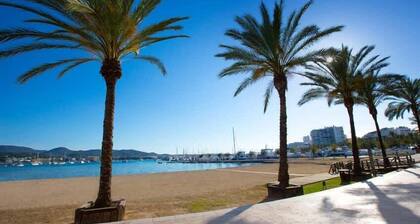 Villa Sofia Ibiza - Fünf Schlafzimmer Villa, Schläft 8