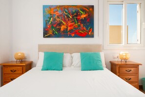 5 bedrooms, iron/ironing board, free WiFi, bed sheets