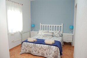 9 bedrooms, iron/ironing board, WiFi