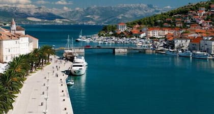 Designer Apartment 10 meters from the sea