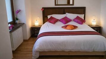 3 chambres, fer et planche Ă repasser, Wi-Fi, draps fournis