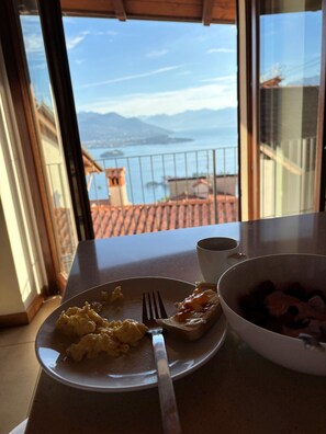 Oklassificerad bild, 3 av 25, knapp