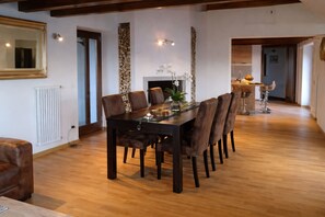 صورة غير مصنفة، 3 من 25، زرّ