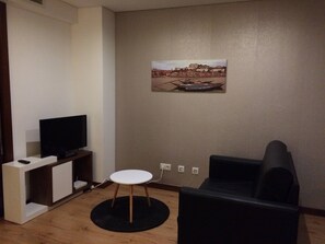 TV - I Love Alegria - cosy Studio (Porto)