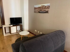 TV - I Love Alegria - cosy Studio (Porto)