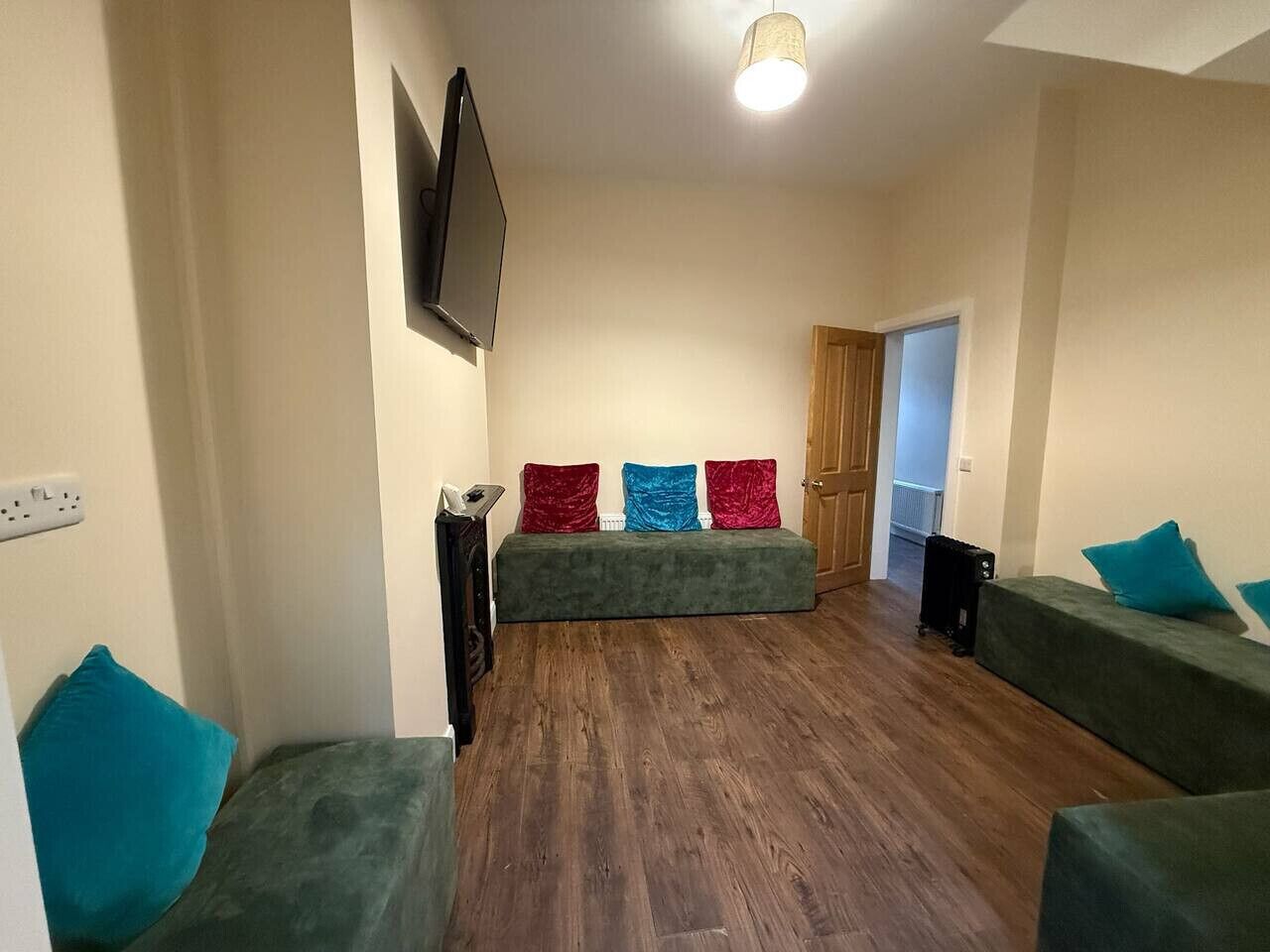 TV, Netflix, streaming services