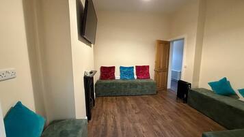 TV, Netflix, streaming services