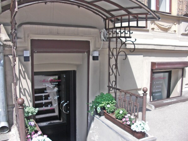 Exterior detail - SUNNY LOUNGE GRAND APARTMENT (Riga)