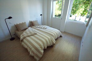 2 Schlafzimmer, Bügeleisen/Bügelbrett, Reisekinderbett, kostenloses WLAN