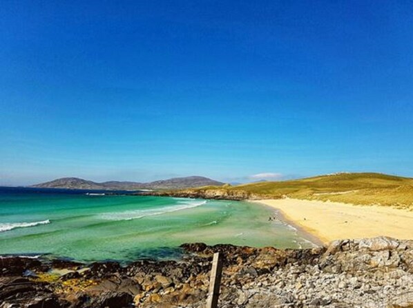 Beach - This is the stunning view of the Northern Lights (Aurora (Isle of Harris)