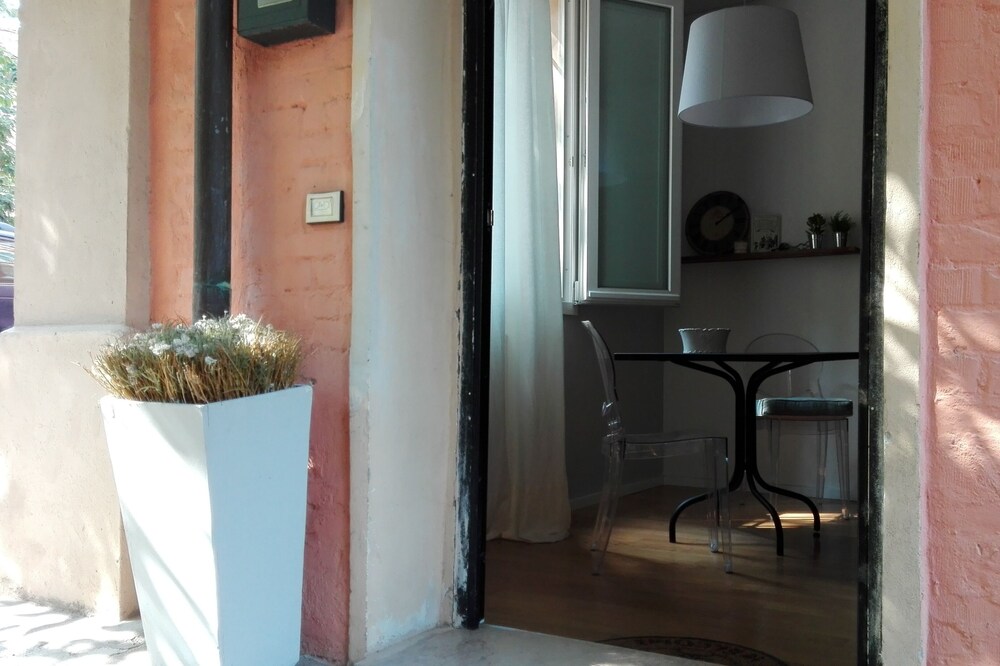 Tupertu holiday apartment Sant'Orsola Malpighi / center bologna