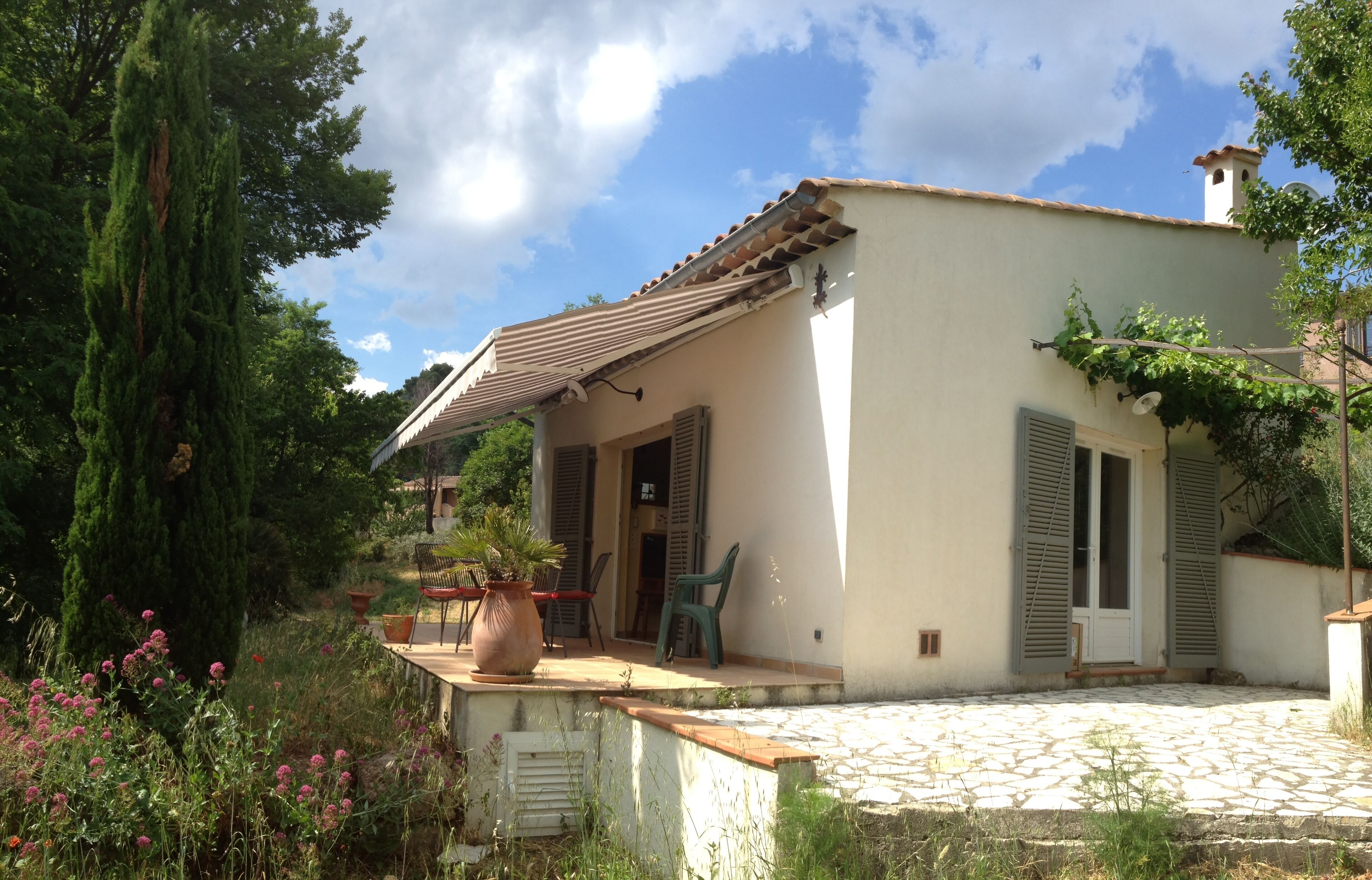 WONDER ! Charming air conditioned Maisonette overlooking Villag Provenç