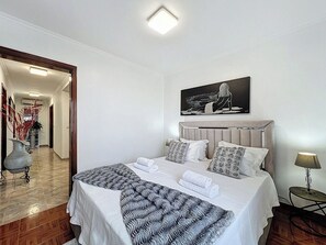 5 chambres, fer et planche à repasser, Wi-Fi, literie fournie