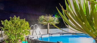 VILLA TURÍSTICA en Ponta Delgada, São Miguel hasta 12 pax con vista al mar