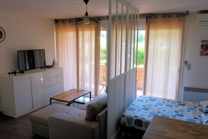 1 bedroom, free WiFi