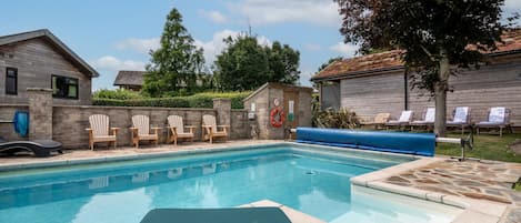 Outdoor pool, a heated pool