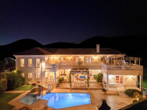 Large Luxury Villa sleeps 10-12, with Private Pool And Breathtaking Views