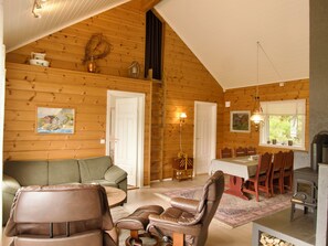 TV, fireplace - Holyday home (2016-built) with view plot beyond Fjord and Mountains. (Hjørungavåg)