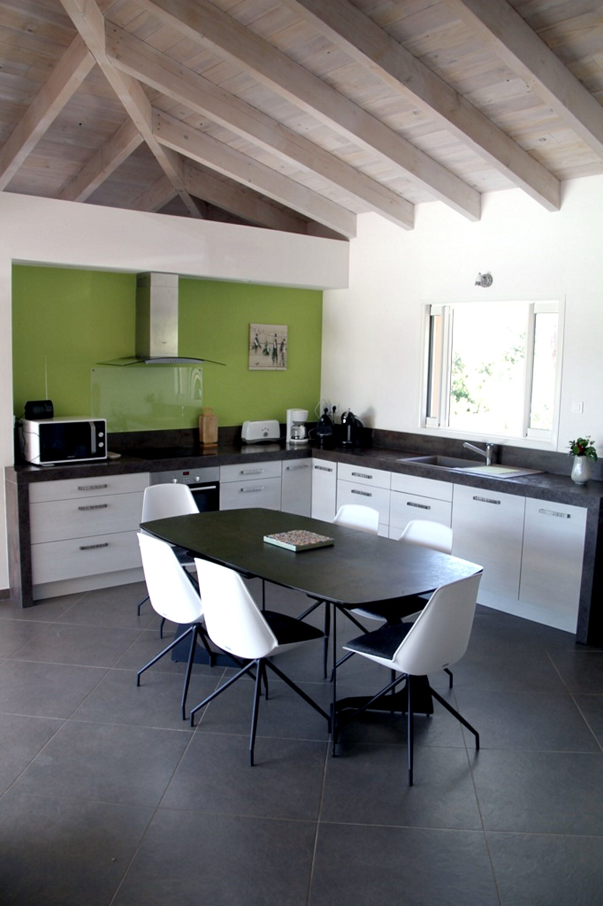 Villa near the beach of the cabanon blue