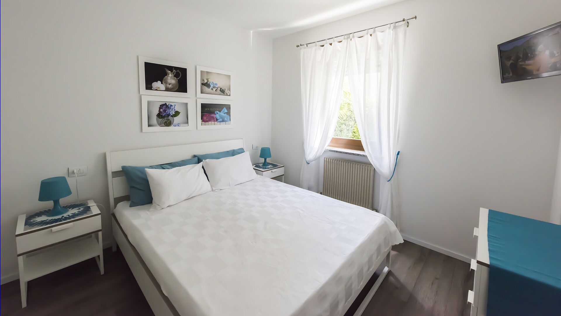 HOLIDAY HOUSE RE. TI - BRIGHT APARTMENT