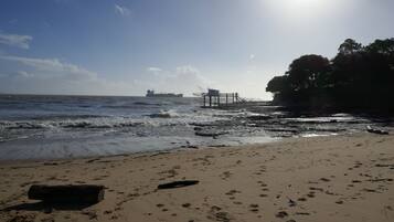 Vlak bij het strand