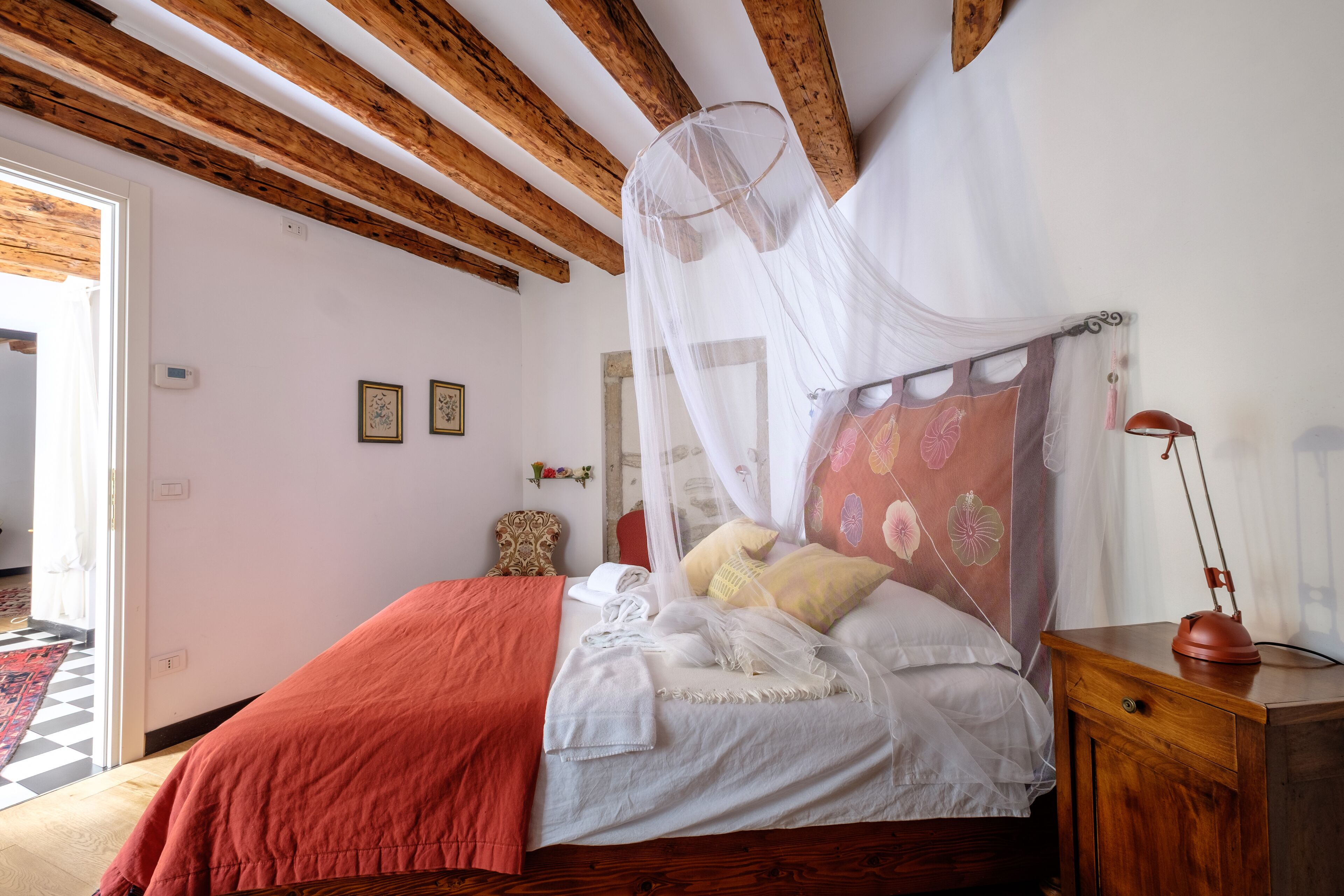 Charming house with private terrace in the heart of Venice