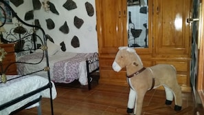 3 chambres, fer et planche Ă repasser, accĂšs Internet, draps fournis