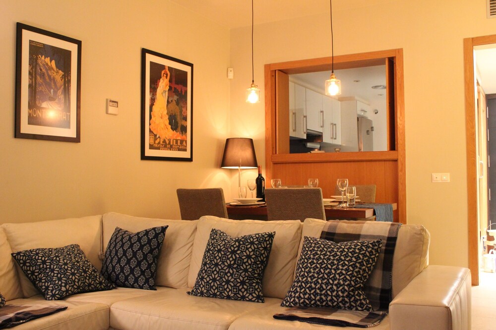 Luxury apartment with magnificent uninterrupted sea views