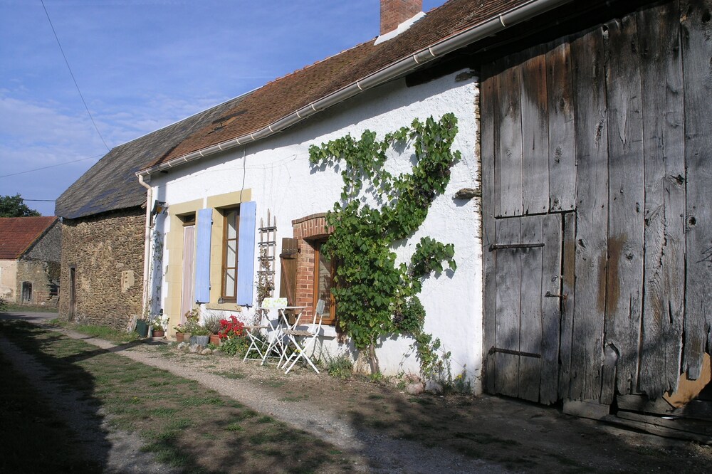 Stargazer is a typical Berrichone farm workers cottage.