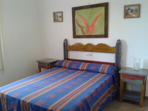 2 bedrooms, in-room safe, iron/ironing board, free WiFi