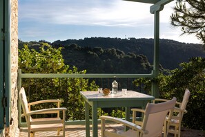 Outdoor dining - A traditional stone villa with private pool in a stunning location (Skopelos)