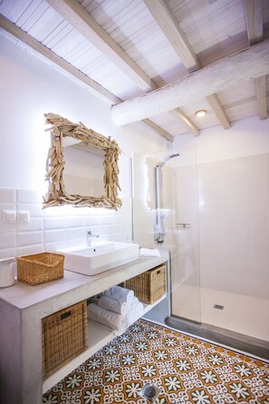 Shower, hair dryer - A traditional stone villa with private pool in a stunning location (Skopelos)