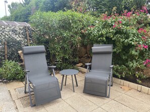 Terrace/patio - Fabulous apartment with WIFI and Shared Use Of Indoor/Outdoor Pools, Tennis (Portimão)