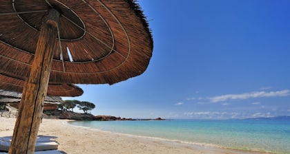 Villa de charme, vue mer prÚs de la plage, situation privilÚgiée, trÚs calme