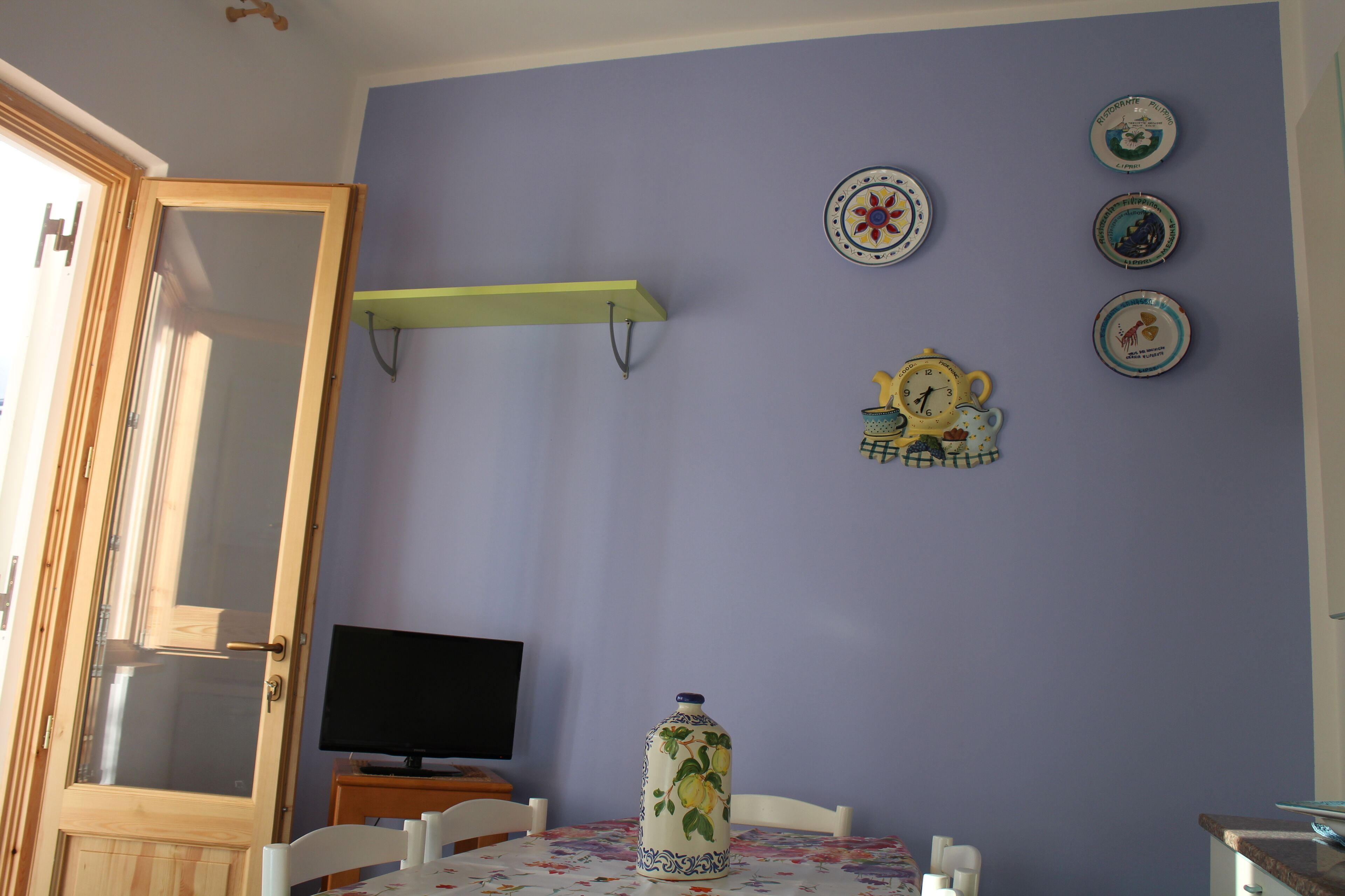 Fiori D'Arancio is a splendid Villa in the historic center of Lipari