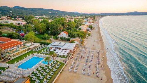 Acharavi Beach Villa - Luxury Seaside Villa Rental in Acharavi, Island of Corfu.