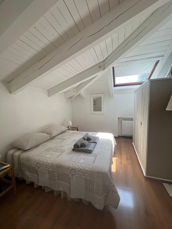 2 Schlafzimmer, Bügeleisen/Bügelbrett, WLAN, Bettwäsche