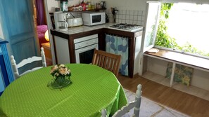 تناول الطعام