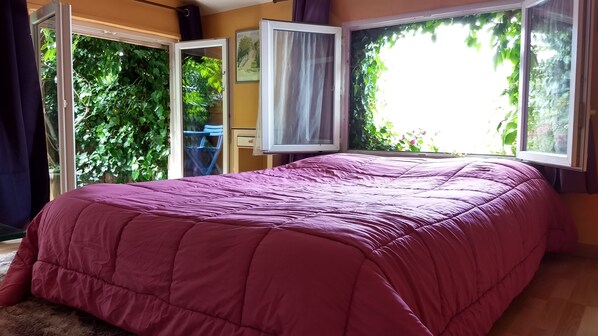 1 bedroom, iron/ironing board, free WiFi