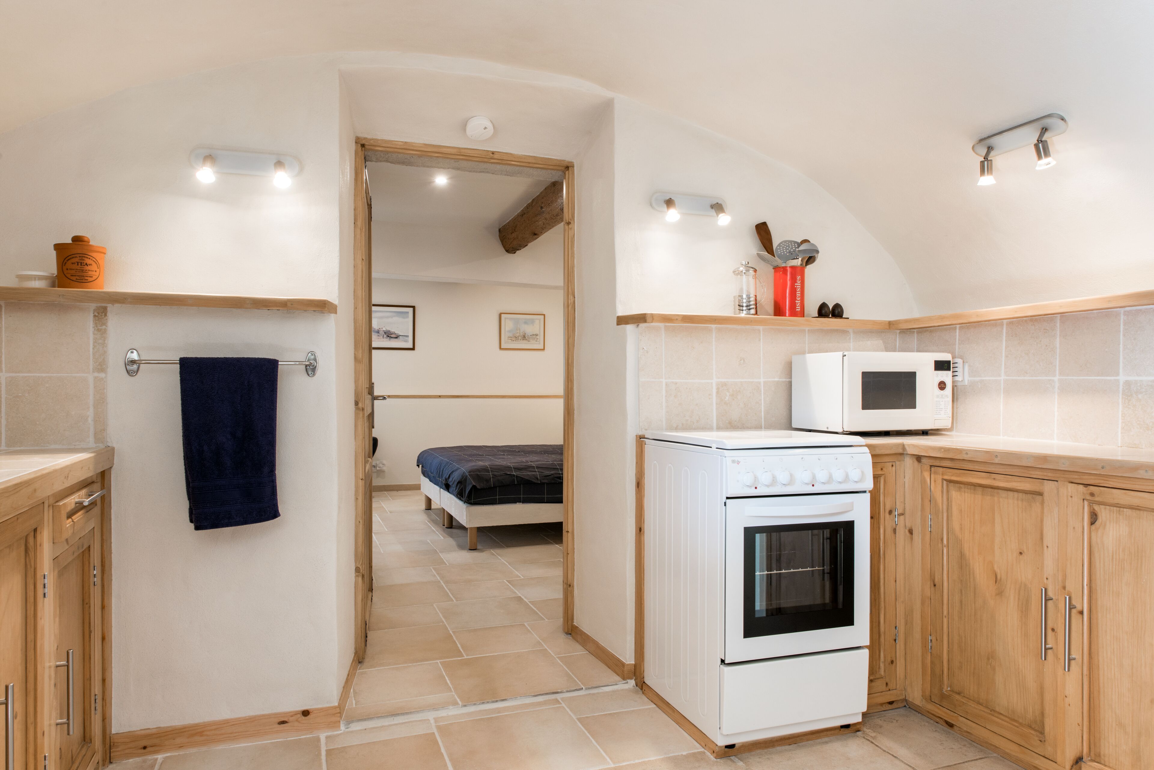 La Petite Grange - Converted vaulted barn - South Ardèche - 2 ensuite bedrooms 