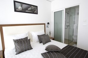 3 bedrooms, desk, soundproofing, iron/ironing board - Luxury Apartment Split (Split)