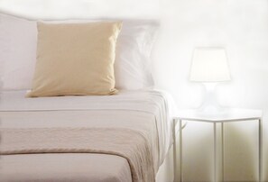 2 bedrooms, desk, soundproofing, iron/ironing board - T-home - Stylish apartment in Palermo center (Palermo/Italia)