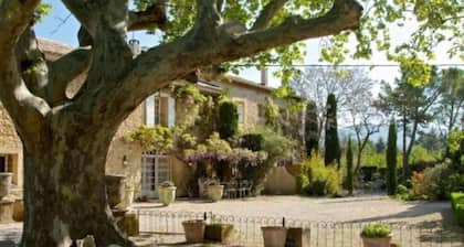 Country Cottage / Gite - LAGNES- ISLE-SUR-LA-SORGUE