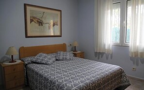 3 soverom, strykejern/-brett, reiseseng for barn og wi-fi (inkludert)